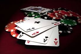 Antarmuka aplikasi mobile poker77 menampilkan pasar sepak bola Liga 1 dan opsi pembayaran DANA